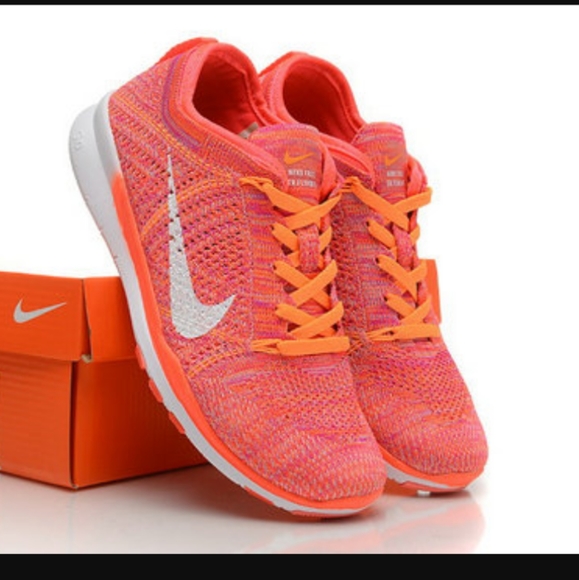Nike Shoes - EUC NIKE Free 5.0 TR fly knit trainers in coral